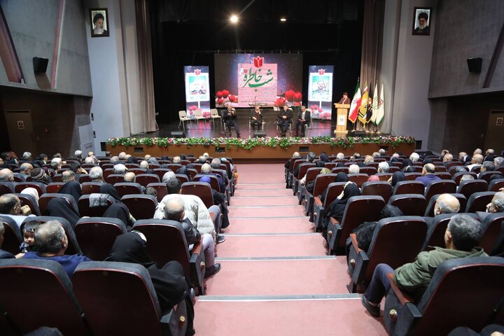 تصاویر/ ویژه‌برنامه «شب خاطره» در موزه ملی انقلاب اسلامی و دفاع مقدس