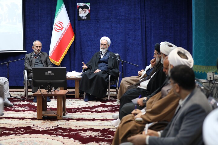 تصاویر/ نشست مشترک مدیر و معاونان حوزه‌های علمیه و رسانه ملی: