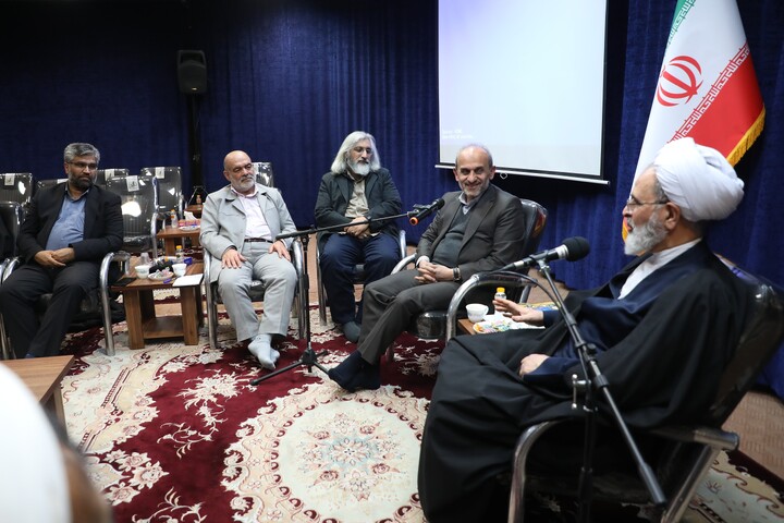 تصاویر/ نشست مشترک مدیر و معاونان حوزه‌های علمیه و رسانه ملی: