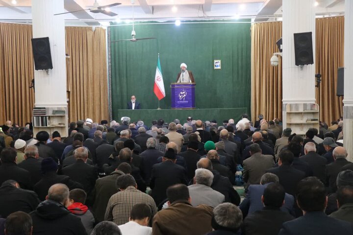 تصاویر/ نماز عبادی سیاسی جمعه در قرچک