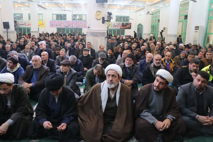 تصاویر/ نماز عبادی سیاسی جمعه در قرچک