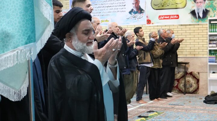 تصاویر/ اقامه نماز جمعه در شهرستان ایوان