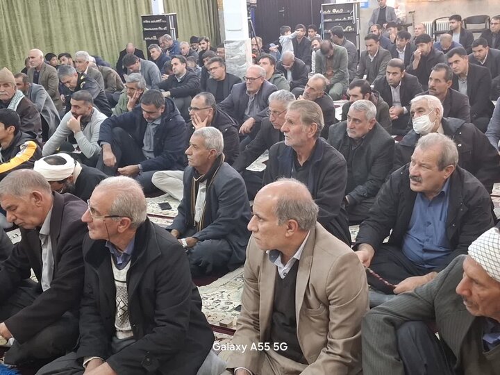 تصاویر/مراسم آئین وحدت بخش نمازجمعه در شهرستان بدره