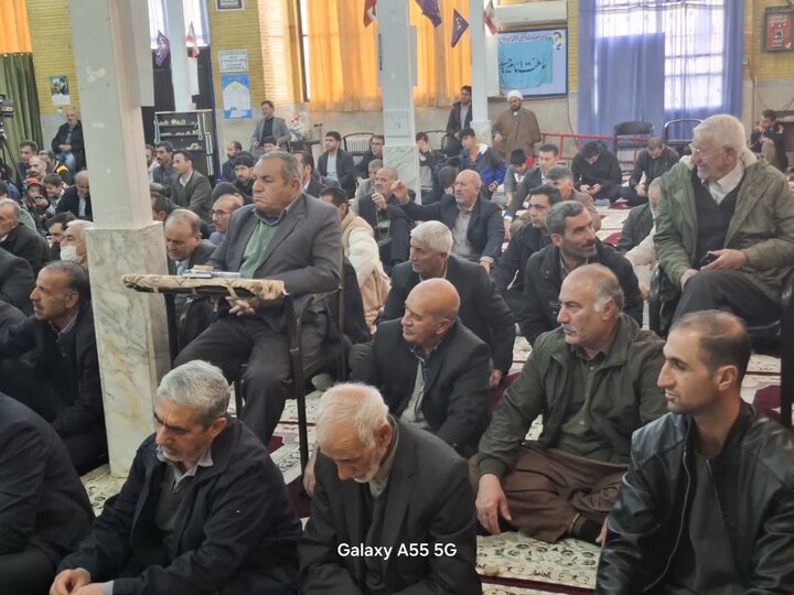 تصاویر/مراسم آئین وحدت بخش نمازجمعه در شهرستان بدره