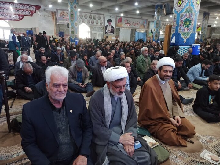 تصاویر/ نمازعبادی سیاسی جمعه کاشان