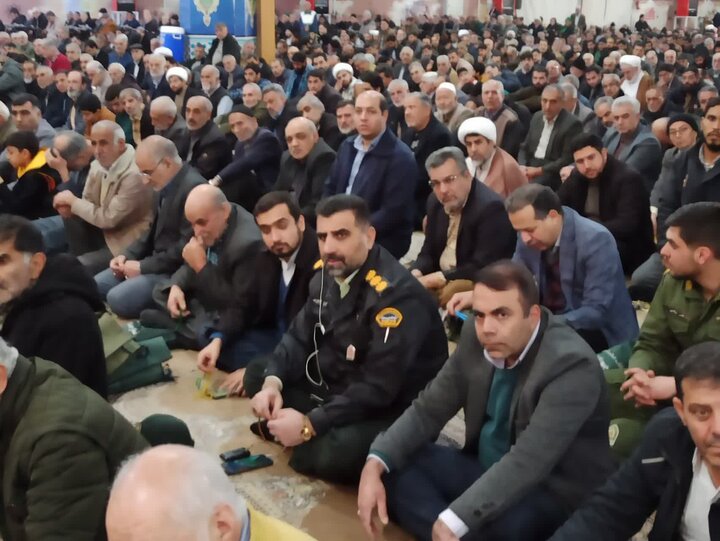 تصاویر/ نمازعبادی سیاسی جمعه کاشان