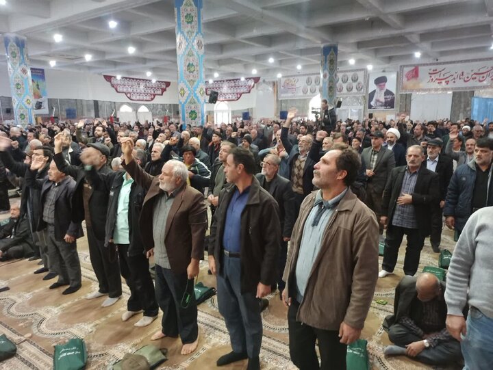 تصاویر/ نمازعبادی سیاسی جمعه کاشان