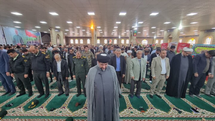 نماز جمعه گناوه به روایت تصویر