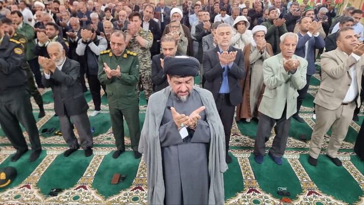 نماز جمعه گناوه به روایت تصویر