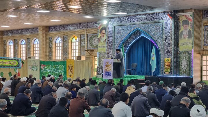 نماز جمعه گناوه به روایت تصویر