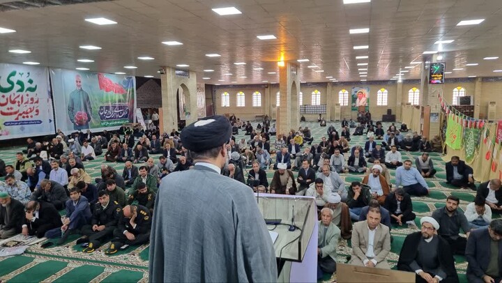 نماز جمعه گناوه به روایت تصویر