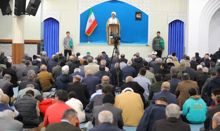 تصاویر/ نماز جمعه ساوجبلاغ