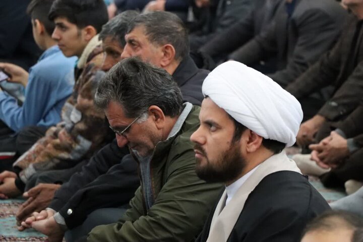 تصاویر/ اقامه نماز جمعه تکاب