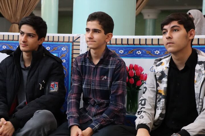 تصاویر/ اقامه نماز جمعه تکاب