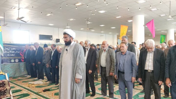 تصاویر/ اقامه نماز جمعه شهر کشکوئیه