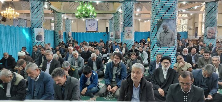 تصاویر/ اقامه نماز جمعه شهر انار