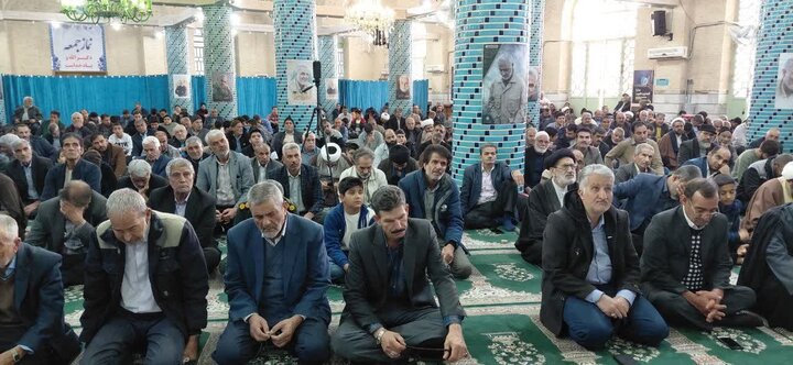 تصاویر/ اقامه نماز جمعه شهر انار