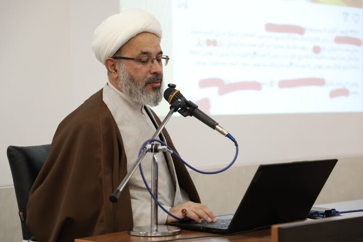 تصاویر/ دومین روز از برگزاری دوره تکمیلی تعالی مدیران، کادر و اساتید با حضور معاون تهذیب و تربیت حوزه های علمیه کشور