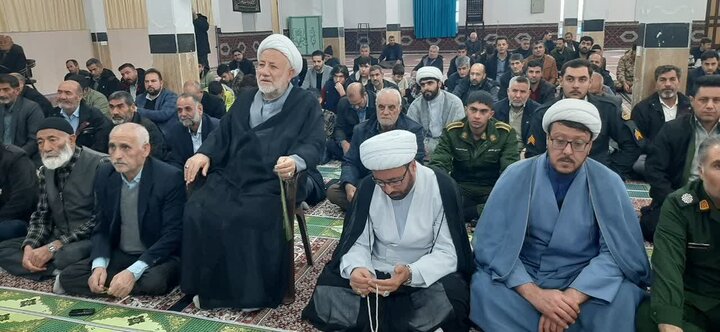 تصاویر/ نماز جمعه دندی