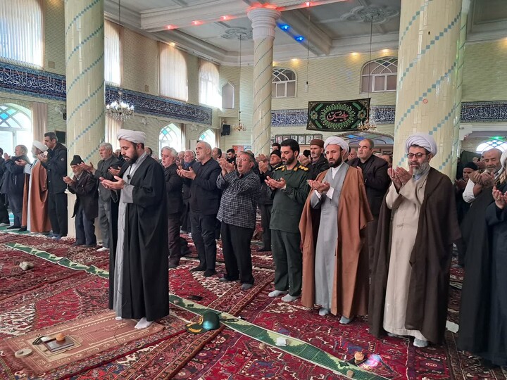 تصاویر/ نماز جمعه خسروشاه