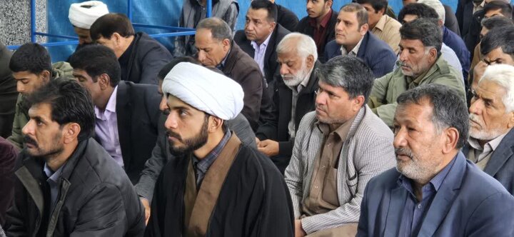 تصاویر/ اقامه نماز جمعه شهر ریگان