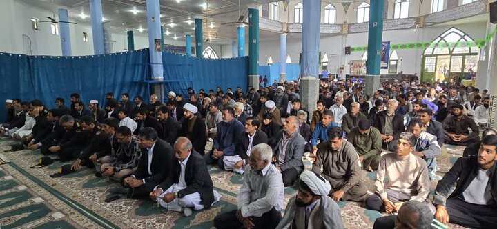 تصاویر/ اقامه نماز جمعه شهر ریگان