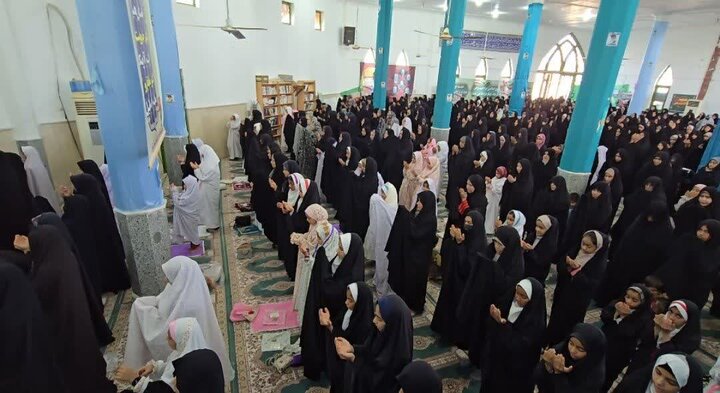 تصاویر/ اقامه نماز جمعه شهر ریگان