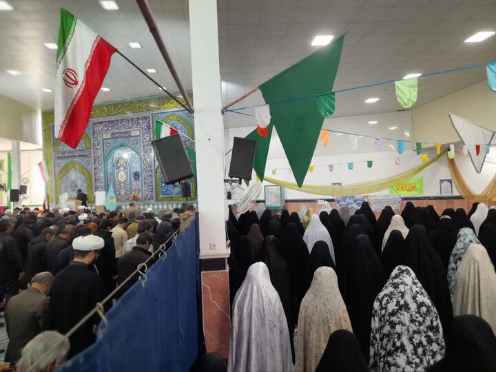 تصاویر/ نماز عبادی سیاسی جمعه آران وبیدگل