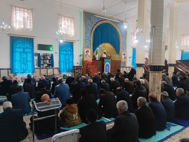 تصاویر/ نماز جمعه لیلان