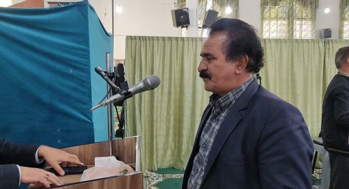 تصاویر/ اقامه نماز جمعه شهر بهرمان