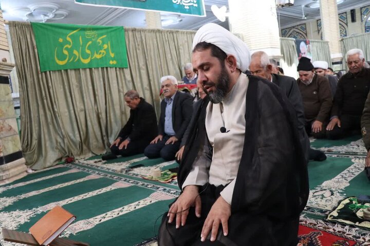 تصاویر/ اقامه نماز جمعه شهر زیدآباد