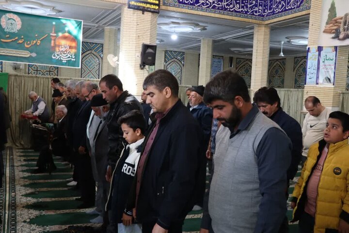 تصاویر/ اقامه نماز جمعه شهر زیدآباد