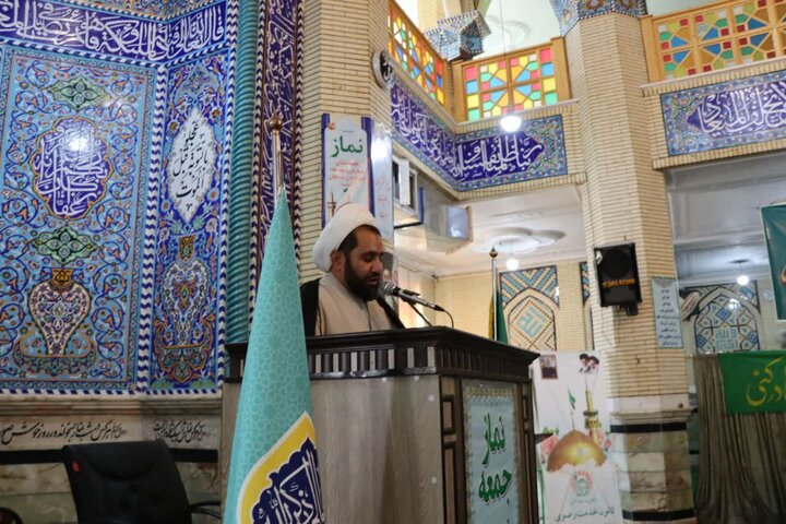 تصاویر/ اقامه نماز جمعه شهر زیدآباد