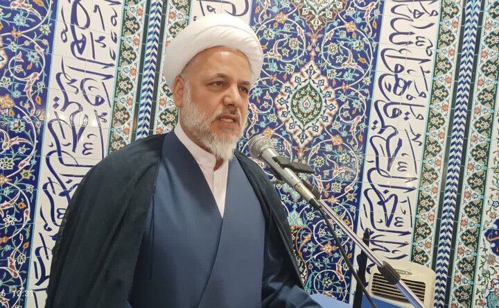 تصاویر/اقامه نماز عبادی سیاسی جمعه در ساوه