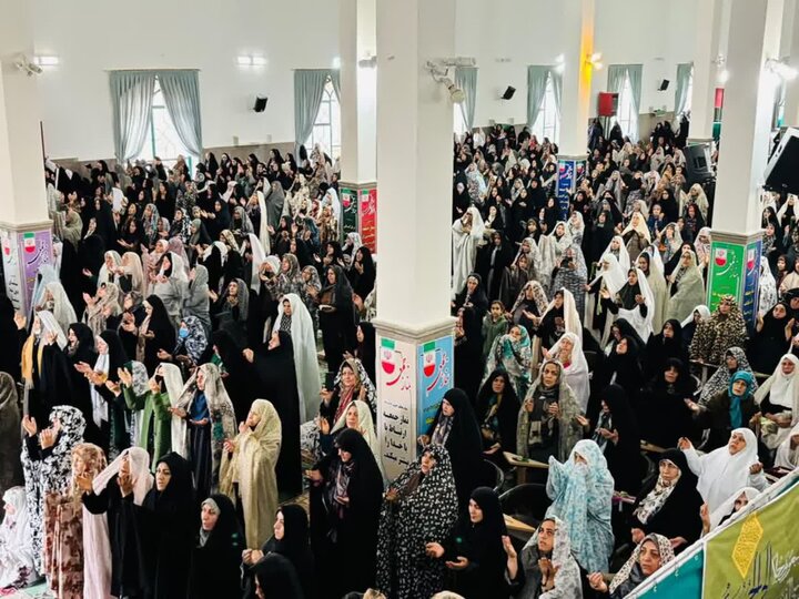 تصاویر/اقامه نماز عبادی سیاسی جمعه در ساوه