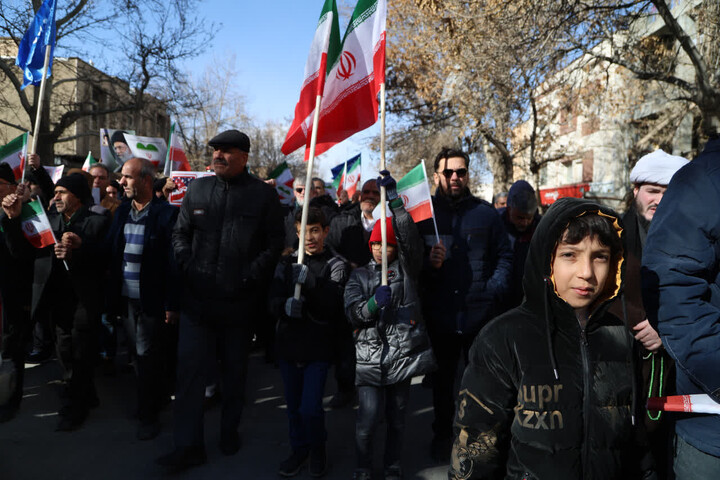 تصاویر / خروش مردم همدان در محکومیت هتک حرمت اغتشاشگران به ساحت قرآن کریم