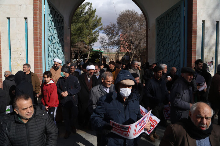 تصاویر / خروش مردم همدان در محکومیت هتک حرمت اغتشاشگران به ساحت قرآن کریم