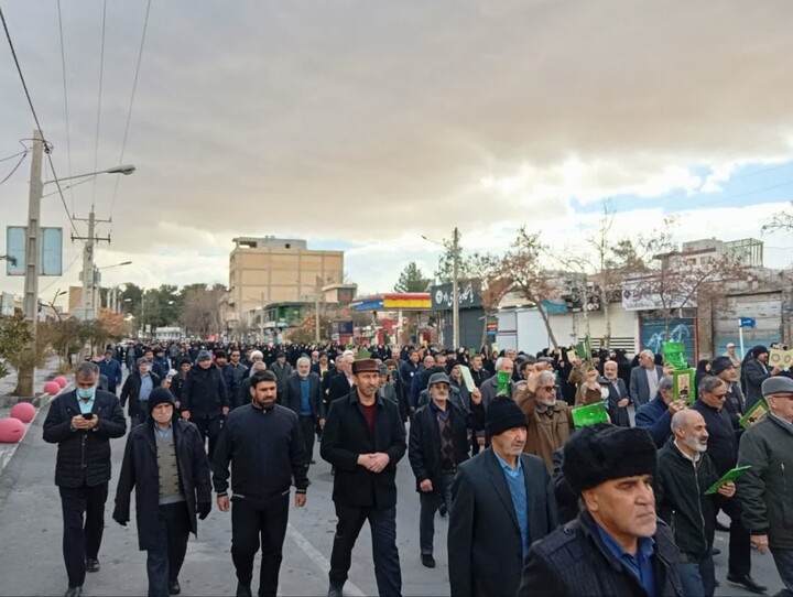 تصاویر / خروش مردم سراسر استان همدان در پی هتک حرمت به ساحت قرآن کریم