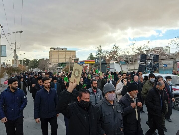 تصاویر / خروش مردم سراسر استان همدان در پی هتک حرمت به ساحت قرآن کریم