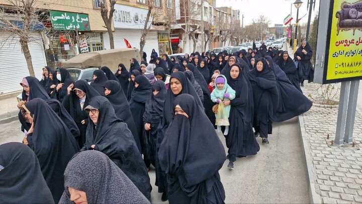 تصاویر / خروش مردم سراسر استان همدان در پی هتک حرمت به ساحت قرآن کریم