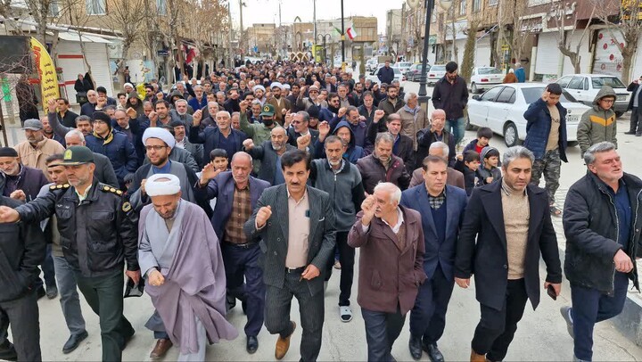 تصاویر / خروش مردم سراسر استان همدان در پی هتک حرمت به ساحت قرآن کریم