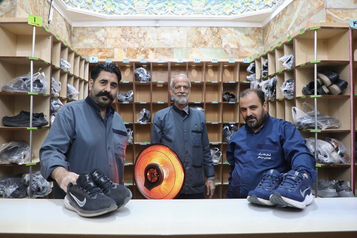 تصاویر/ حال و هوای حرم مطهر حضرت معصومه (س) در شب میلاد امیرالمومنین علیه السلام