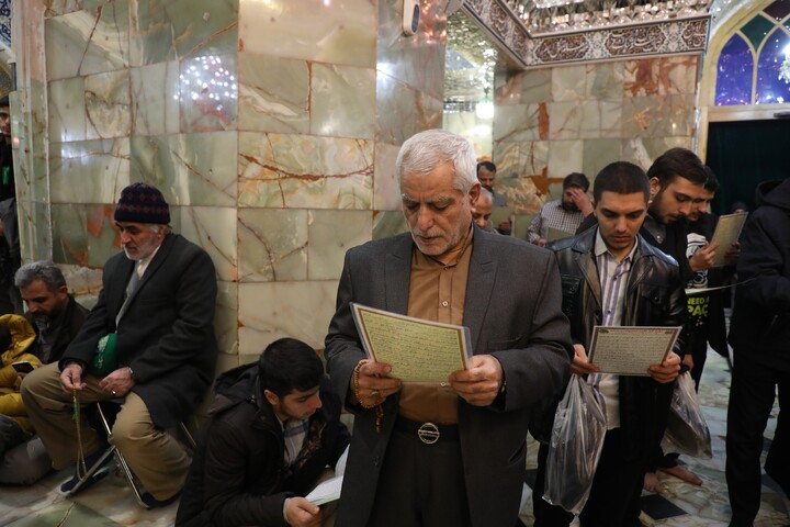 تصاویر/ حال و هوای حرم مطهر حضرت معصومه (س) در شب میلاد امیرالمومنین علیه السلام