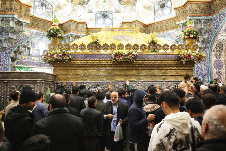 تصاویر/ حال و هوای حرم مطهر حضرت معصومه (س) در شب میلاد امیرالمومنین علیه السلام