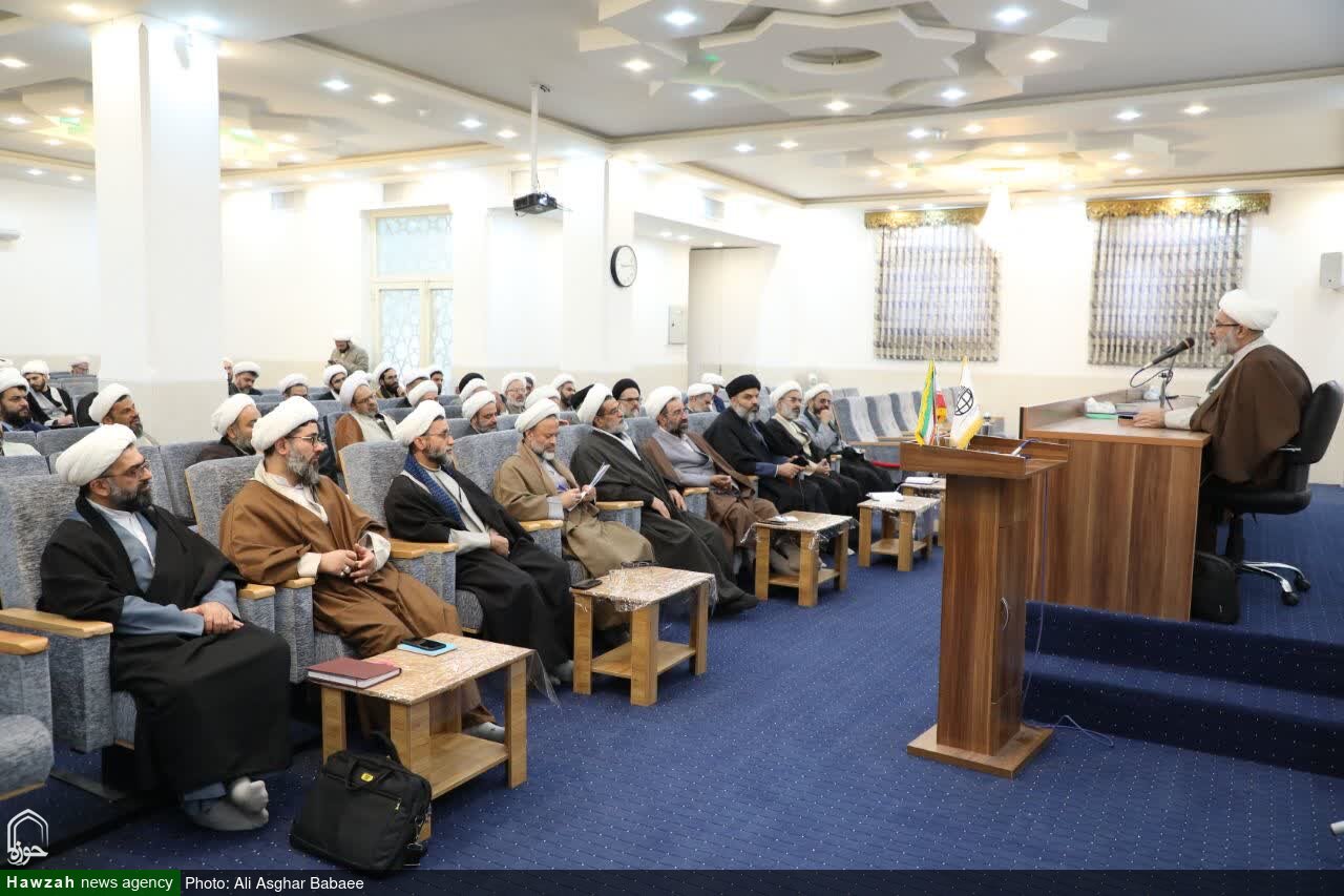 تصاویر/ برگزاری دوره تکمیلی تعالی مدیران، کادر و اساتید با حضور معاون تهذیب و تربیت حوزه های علمیه کشور