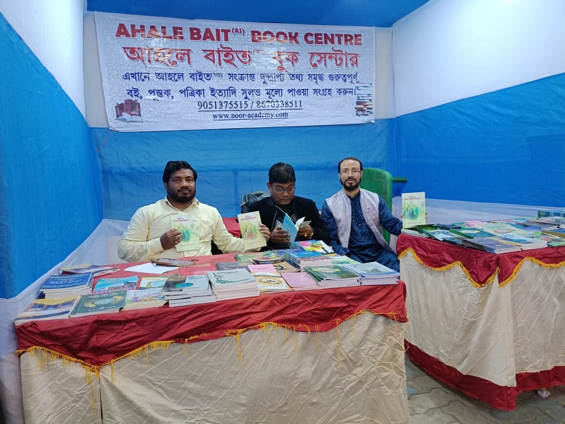 উলুবেড়িয়ায় শুরু হলো ঐতিহ্যবাহী বইমেলা
বইয়ের সঙ্গে ফুল ও খাদ্য মেলার সমাহার