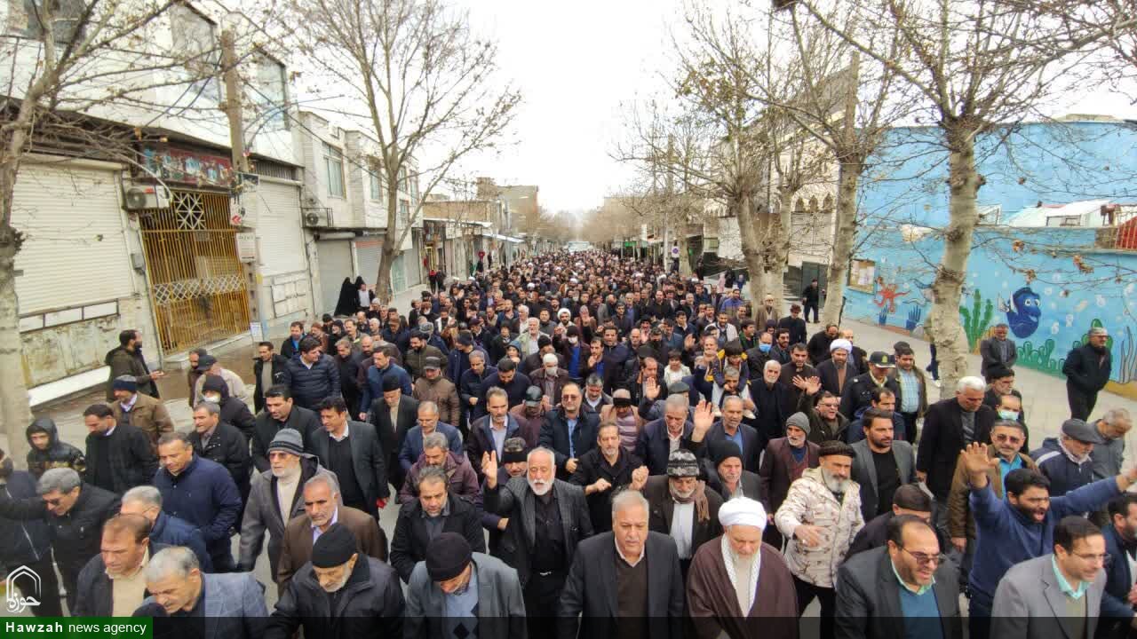 خروش مردم اسدآباد علیه اغتشاشگران+تصاویر