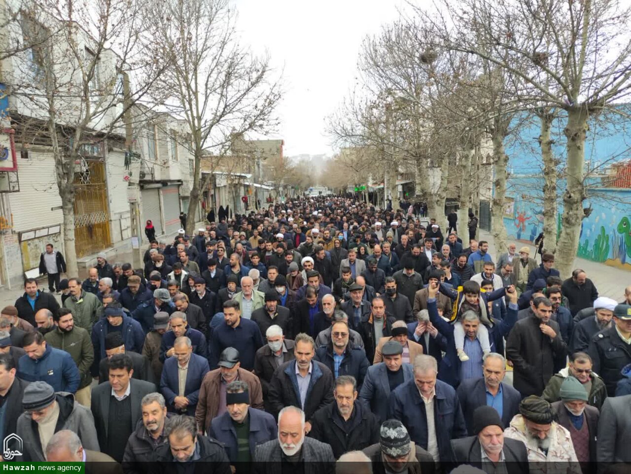 تصاویر / خروش مردم اسدآباد علیه اغتشاشگران