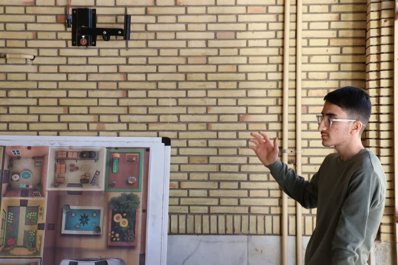 آماده‌سازی فضای مسجد توسط طلاب مدرسه علمیه محمودیه کرمان برای برگزاری اعتکاف «راهیان ملکوت ۳» – ۱۲ دی‌ماه ۱۴۰۴