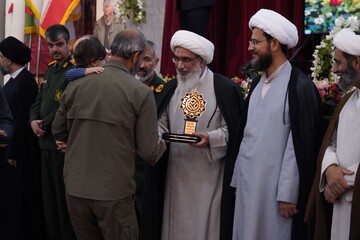 تصاویر/ آیین تجلیل از برترین‌های شبکه بسیج صالحین بوشهر
